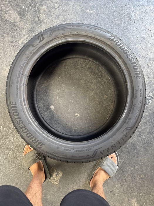 265/45/21 Bridgestone