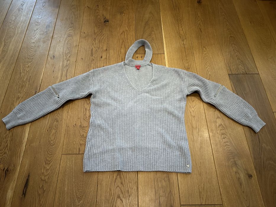 Дамски пуловер GUESS