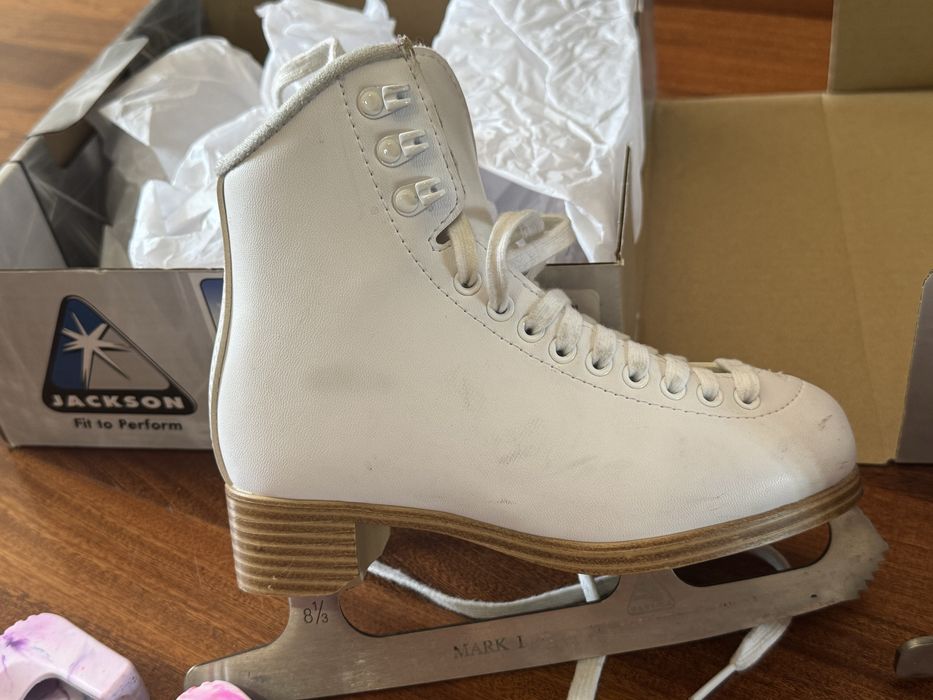 Коньки Jackson 200