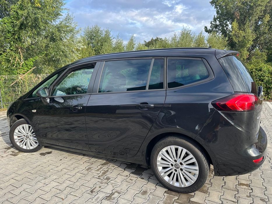 Opel  Zafira .Cosmo an 2017/1.6CRDI/E6//7Locuri!