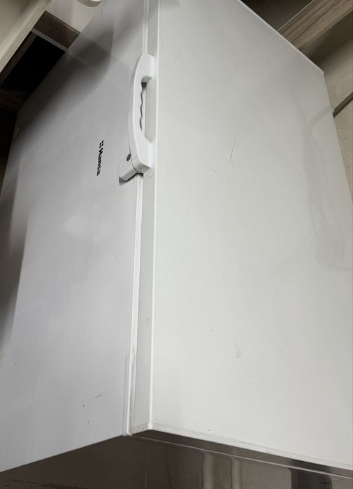 Продам морозильник Hansa 368л