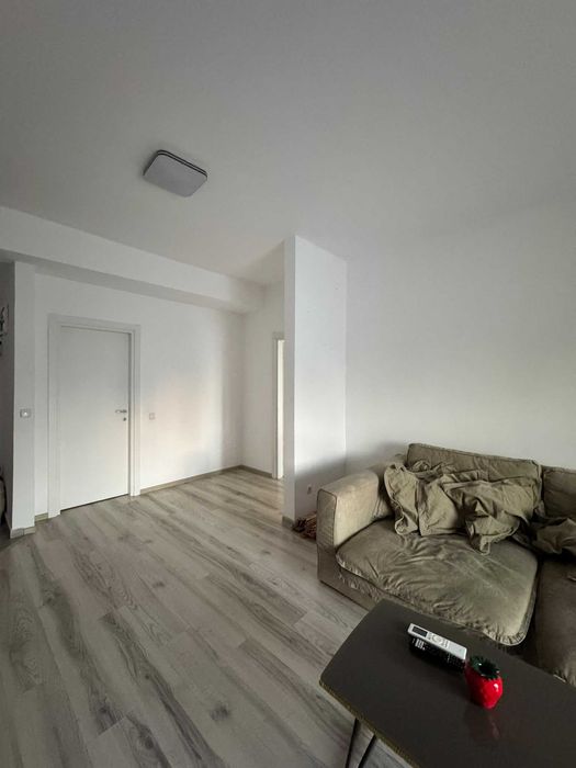 De închiriat: Apartament modern de 2 camere în Northlight Residence