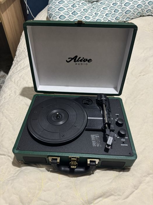 Виниловый проигрыватель Alice