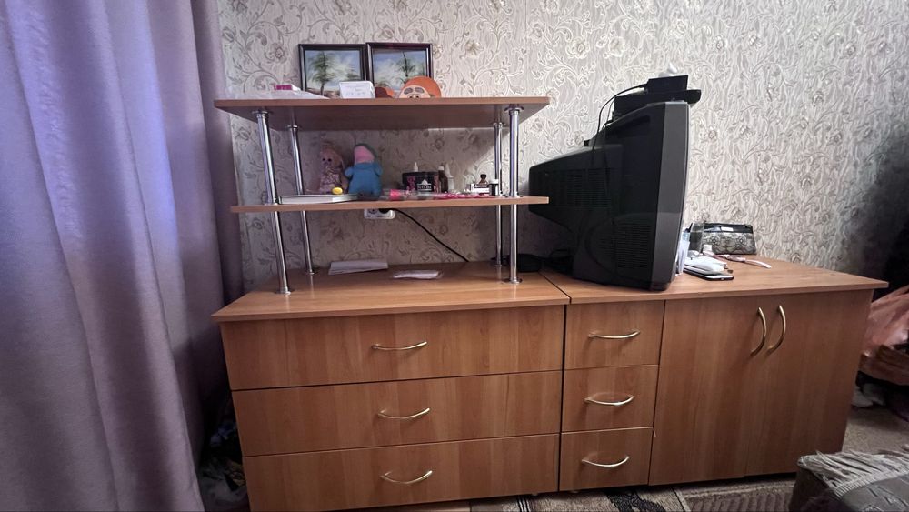 Продам комод и тумбу под телевизор