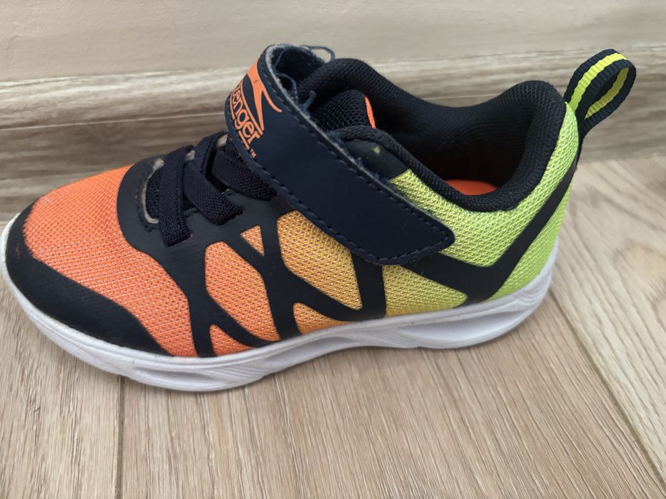 Детски обувки slazenger светещи подметки 27