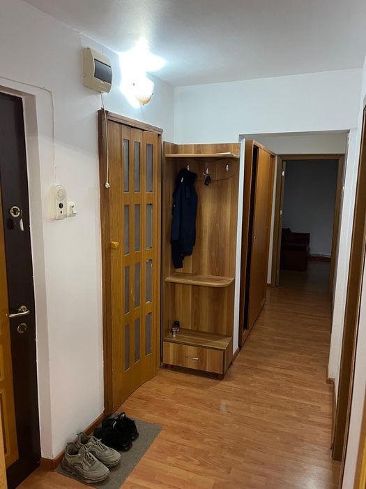 Vand apartament 3 camere