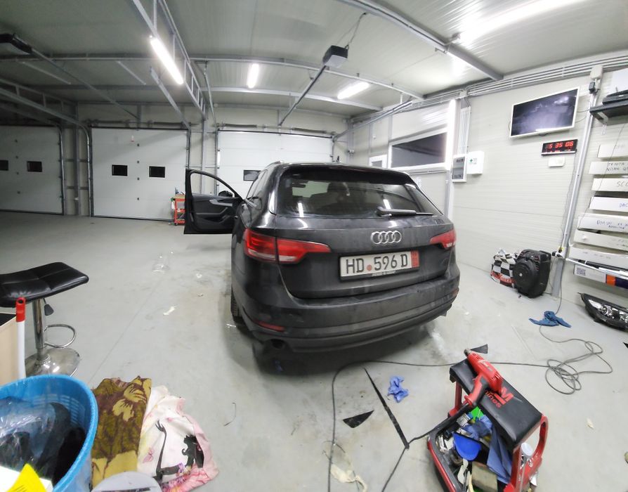 Reparatii geamuri fisurate.