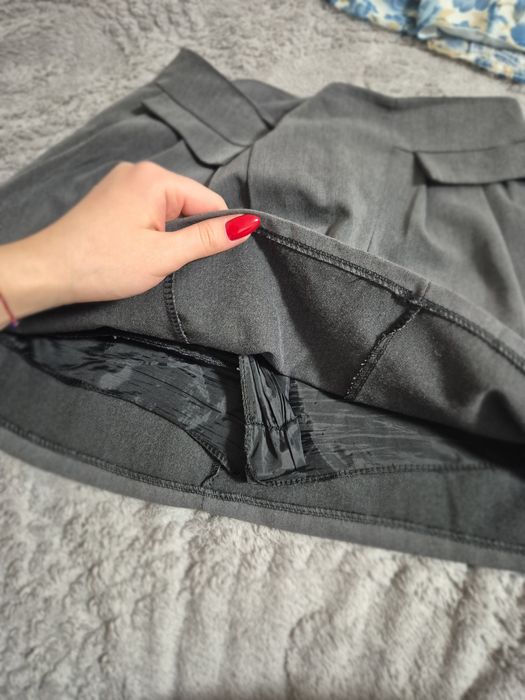 Продам серую юбку мини