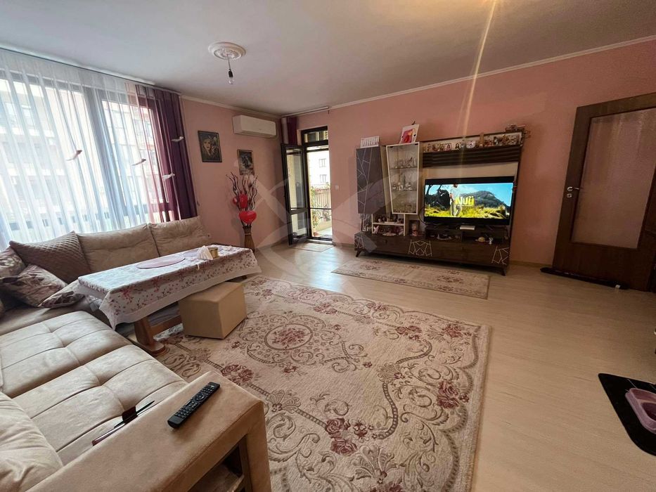 Продава се Тристаен апартамент в Пловдив, Остромила - 120 кв.м за 1500 €/кв.м - Снимка #2