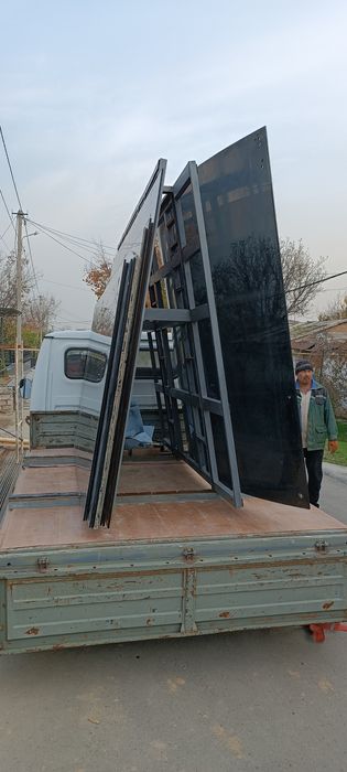 Перевозка грузов на пирамиде  Piramida.