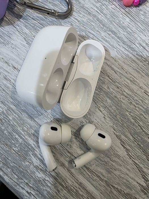 Наушники AirPods Pro