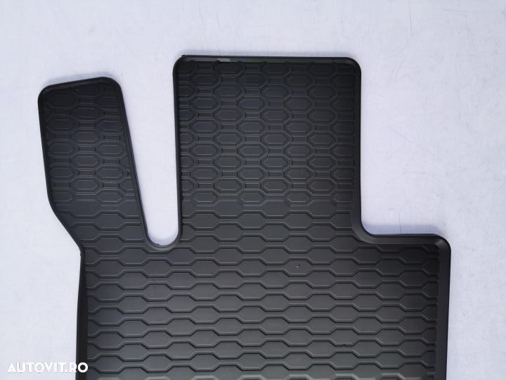 Covorase cauciuc Mercedes C Klassa W 204 ( 2006- 2014 )