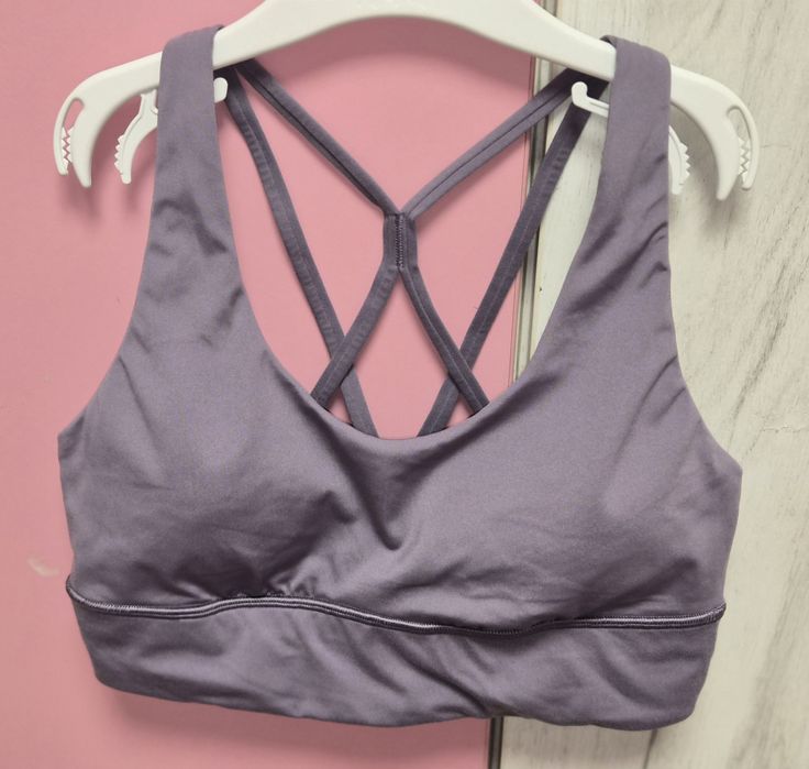 Продавам Бюстиета OYSHO