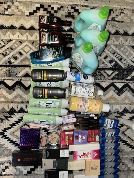 Продаётся косметика и парфюм новое