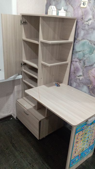 Продам шкаф кампютерный