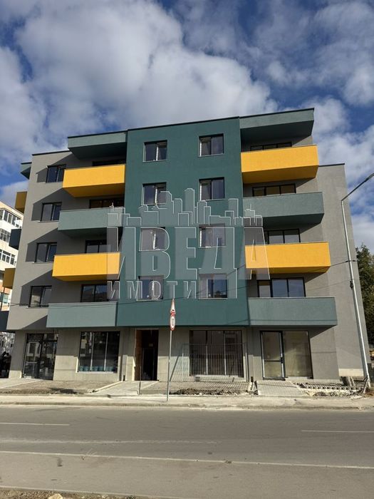 Продава се Тристаен апартамент в Варна, Кайсиева градина - 110 кв.м за 1455 €/кв.м - Снимка #1