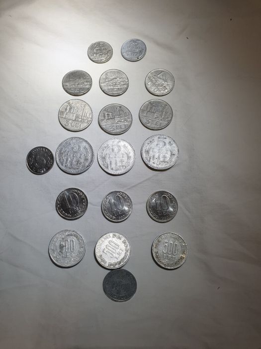 Vand monede si bancnote vechi romanesti