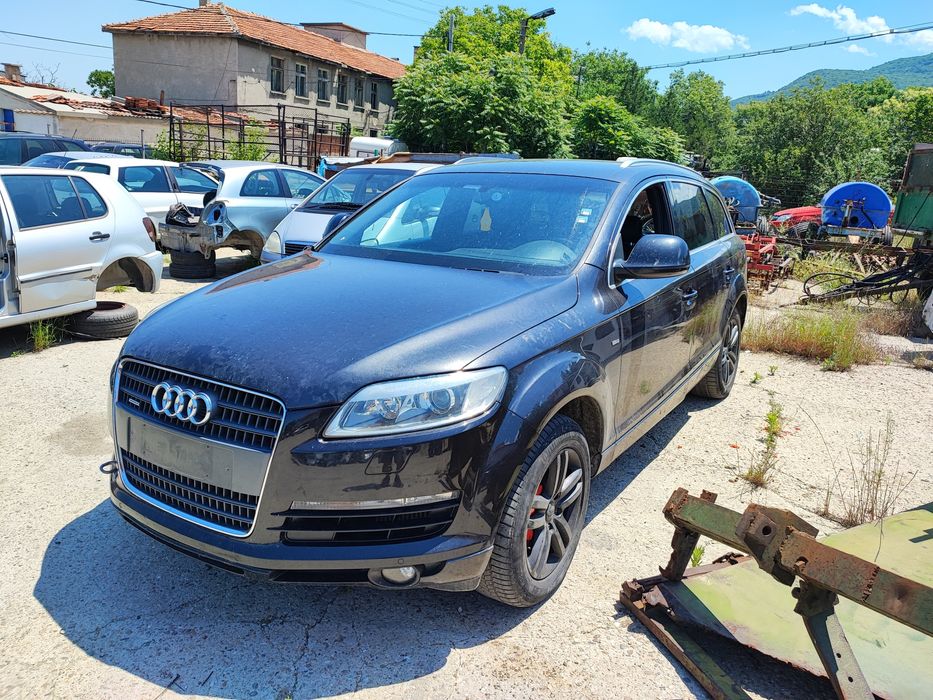 Audi Q7 3.0TDI на части