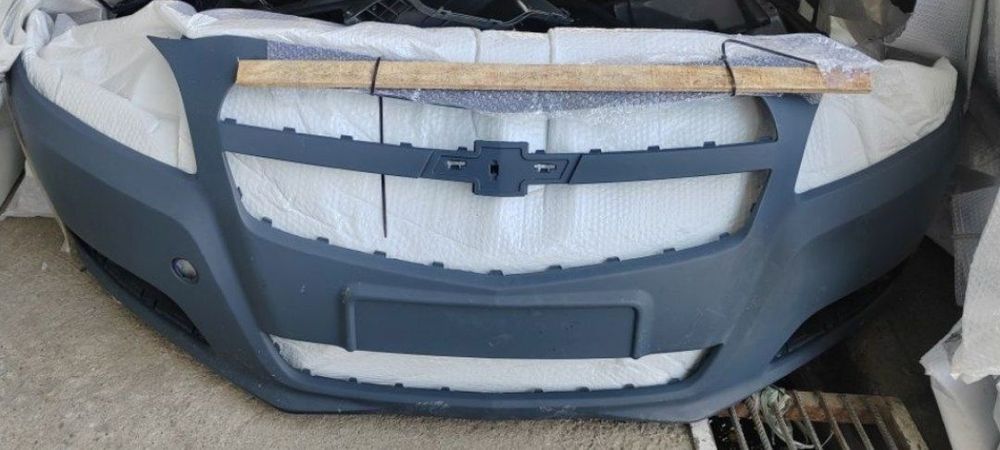 Бампер, Малибу 1, оригинал, третья позиция.