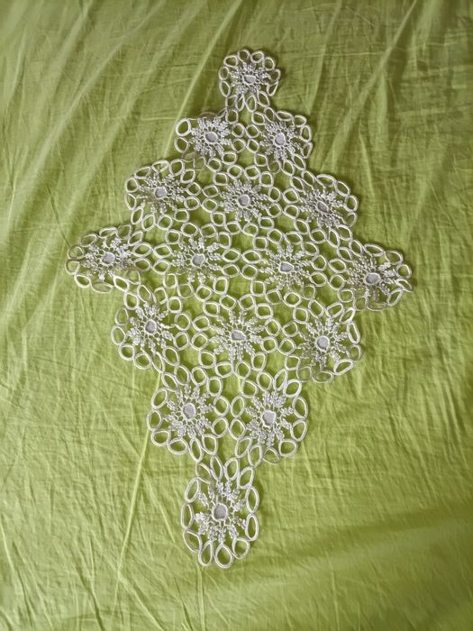 Mileuri din macrame , la cerere trimit poze , sunt mult mai multe