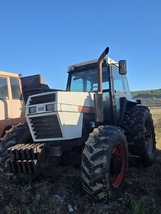Tractor case 2294 +utilaje vând sau schimb