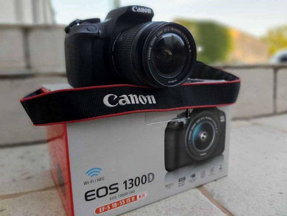Canon.  Eos 1300D