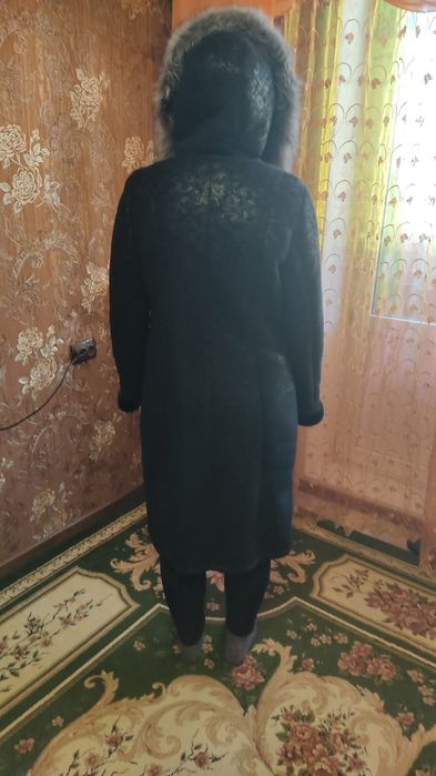 Продам зимнюю дубленку