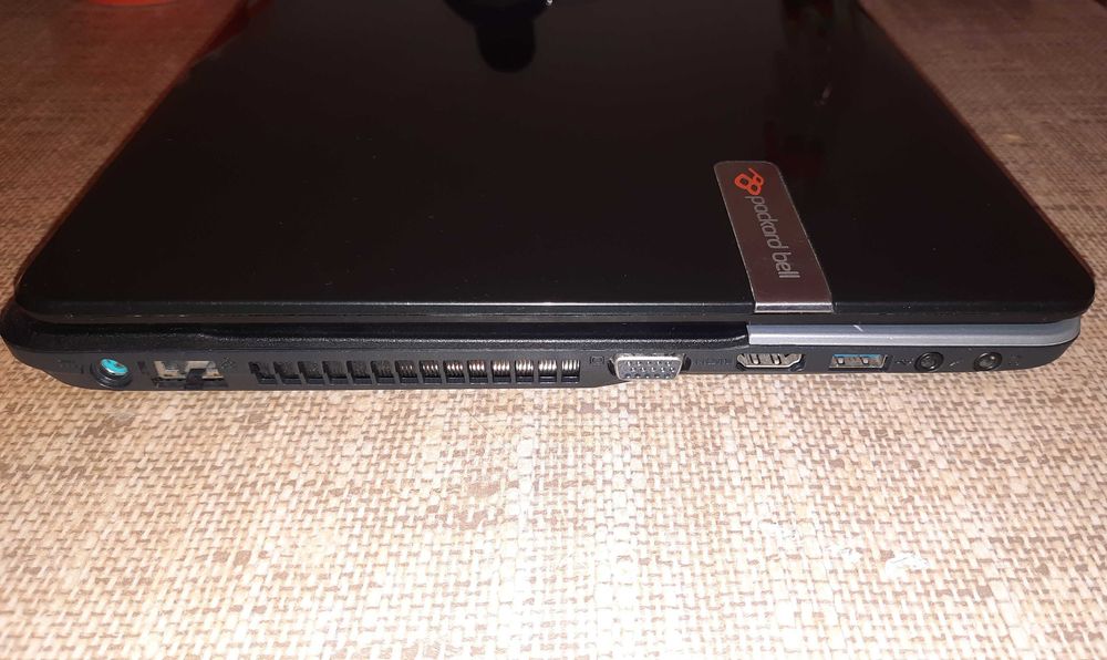 Ноутбук PackardBell Aspire E1-571G