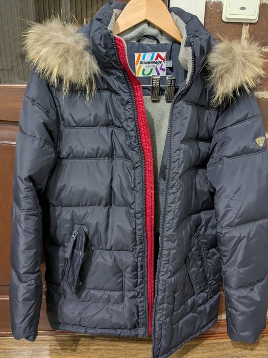 Подростковая зимняя   куртка, в отличном состоянии,