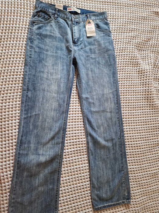 Levi's оригинални дънки, нови, размер 20 REG, W30,L30