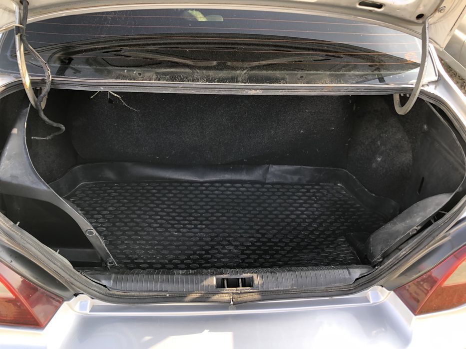 Nexia 2 сонс 2010 сотилади