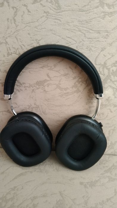 Наушники Hoco есть Bluetooth