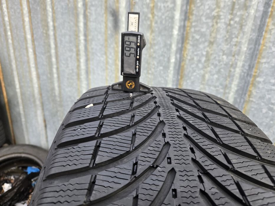 255 50 19 и 235 55 19 Michelin зимни.