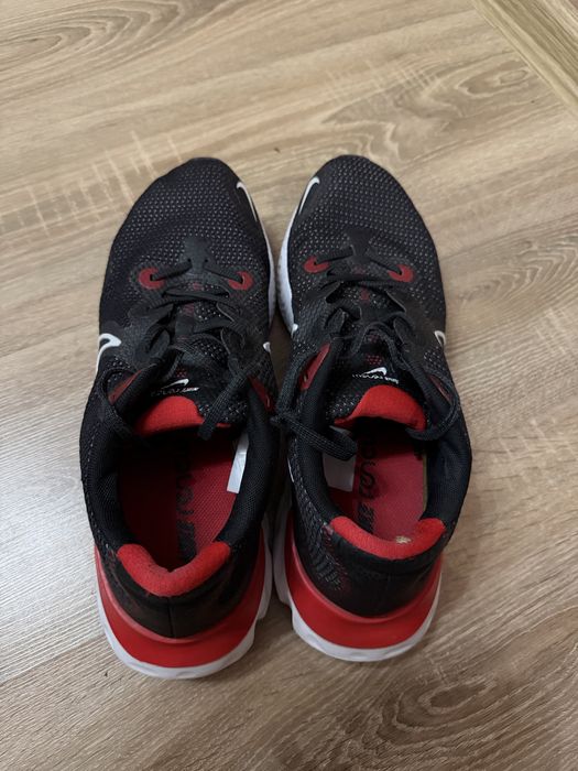 Nike renew run отлични