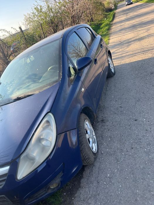 Dezmembrez opel corsa D 1.3 cdti