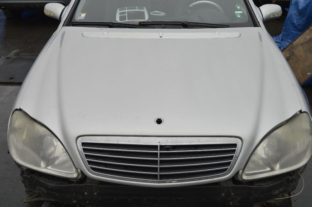 Мерцедес S класа W220 преден капак 1999 до 2002 година Решетка
