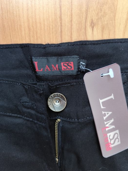 Pantaloni dama noi