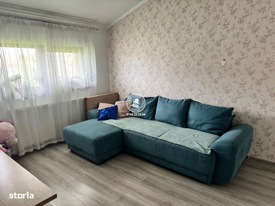 Apartament 2 camere de vanzarea, decomandat, loc de parcare inclus - V