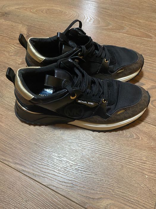 Оргинални маратонки на Michael Kors