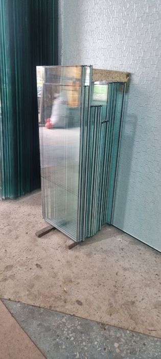 Oyna kesib beramiz steklopaket