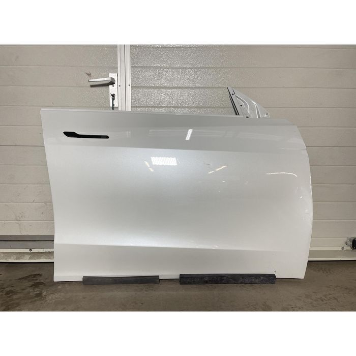 Предна дясна врата за tesla y - 1501462-s0-a