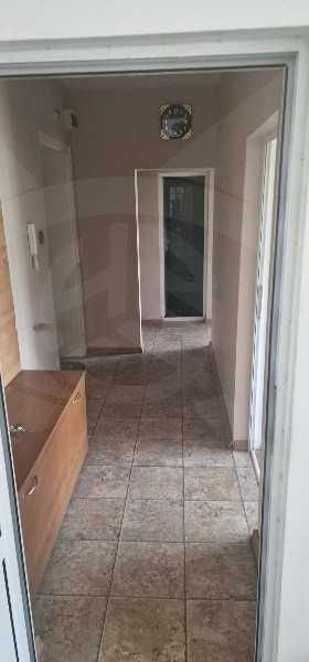 Продава се Тристаен апартамент в Пловдив, Младежки Хълм - 84 кв.м за 2000 €/кв.м - Снимка #2