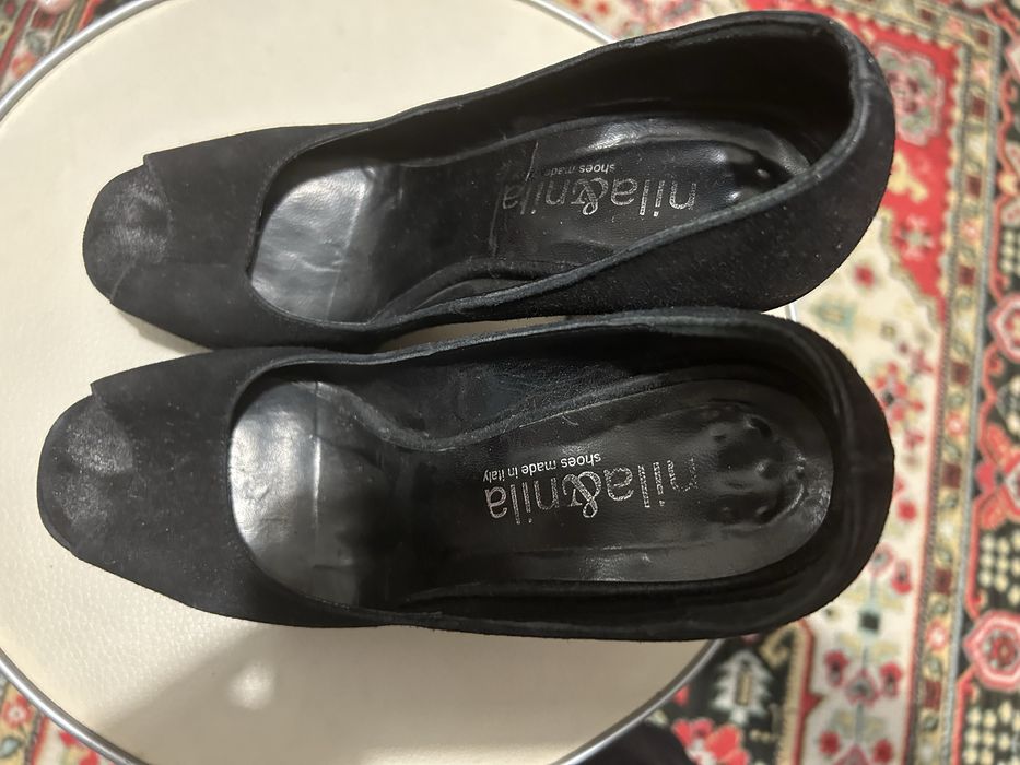 Туфли черные в отличном состояние