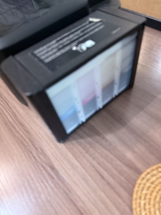 Продам цветной принтер