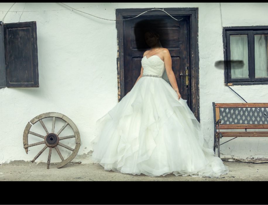 Vand rochie de mireasa