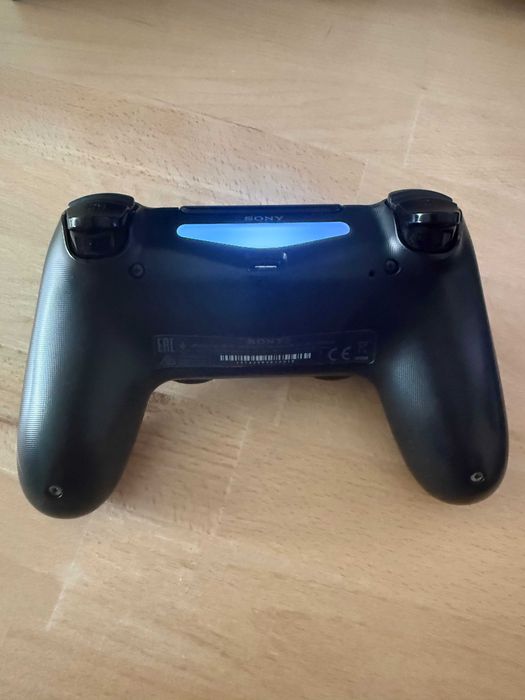 DualShock 4 (Sony Playstation 4)