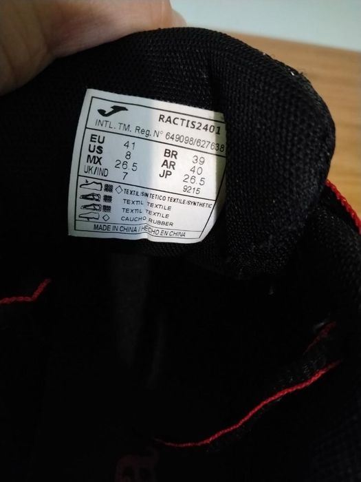 Маратонки   Joma