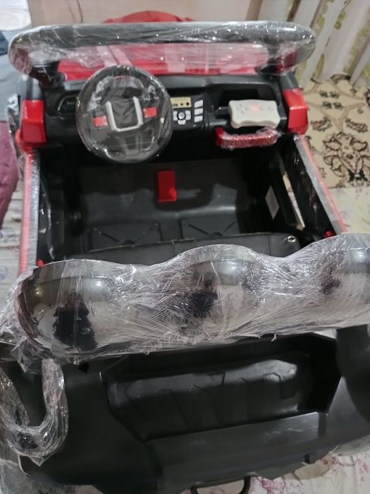 Detskiy mashinka Baggi 4×4