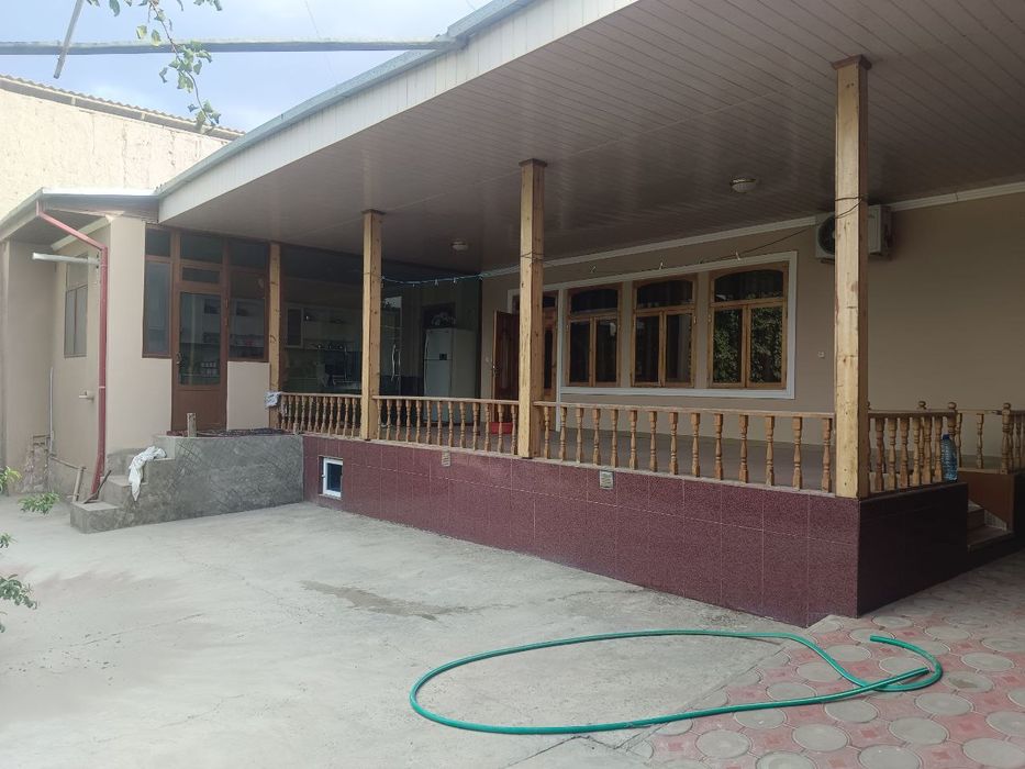 Гиждувон шахрида таер евро ремонт.  ховли сотилади. 10 сотих.