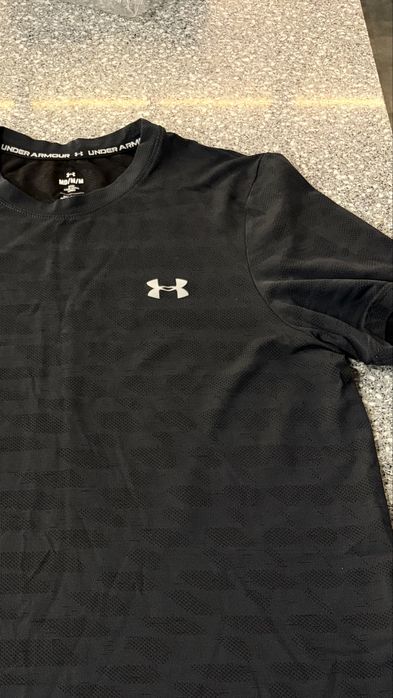 Спортивная одежда Nike / Under Armour